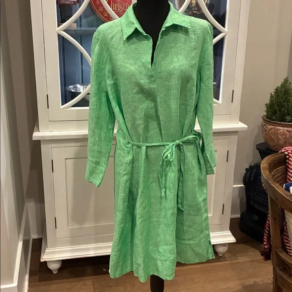Lilly Pulitzer Belted Linen Pilar Tunic in Gecko Green - Picture 4 of 11